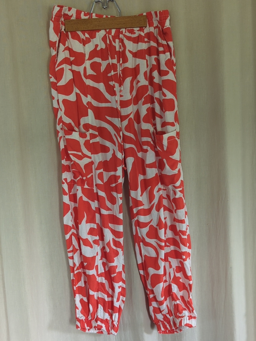 Christian Siriano Coral and White Abstract Print Linen Blend Joggers